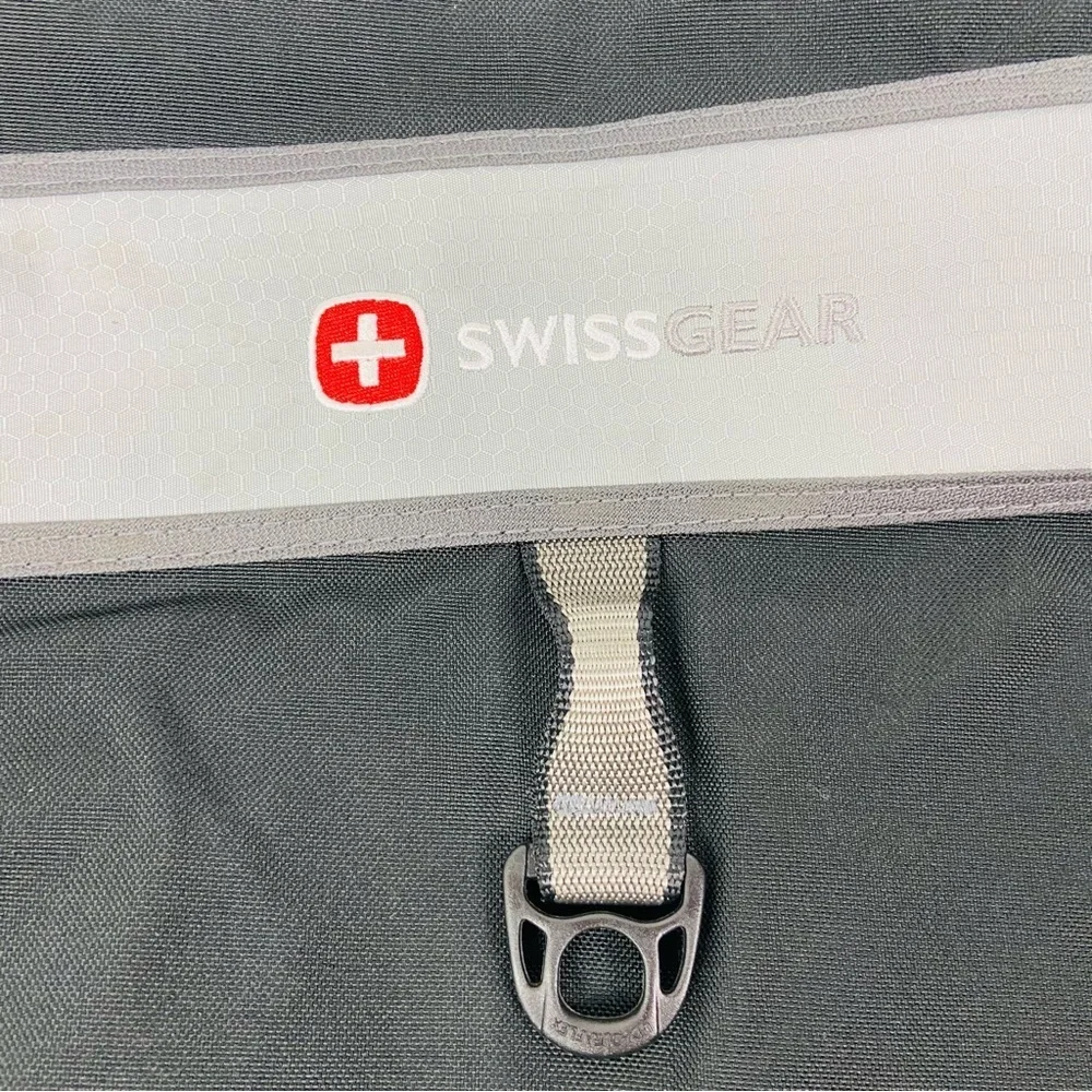 SwissGear Men's Black and Gray multi pocket laptop Messenger Bag